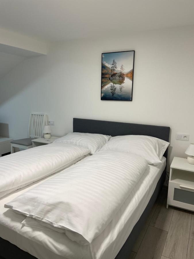 Apartament Cheb Exterior foto